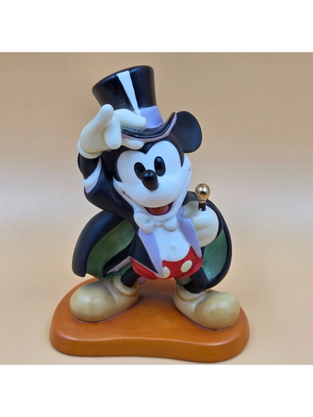WDCC Magician Mickey Mouse On With the Show Membership Figurine